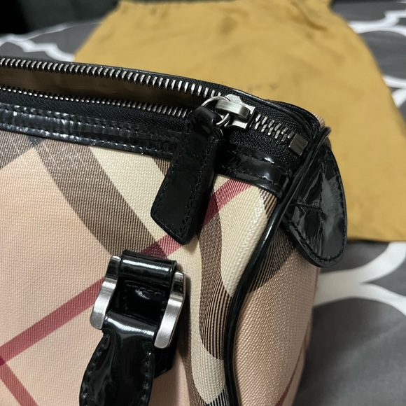 Authentic Burberry Nova Check Bowling Bag - Picture 12 of 13
